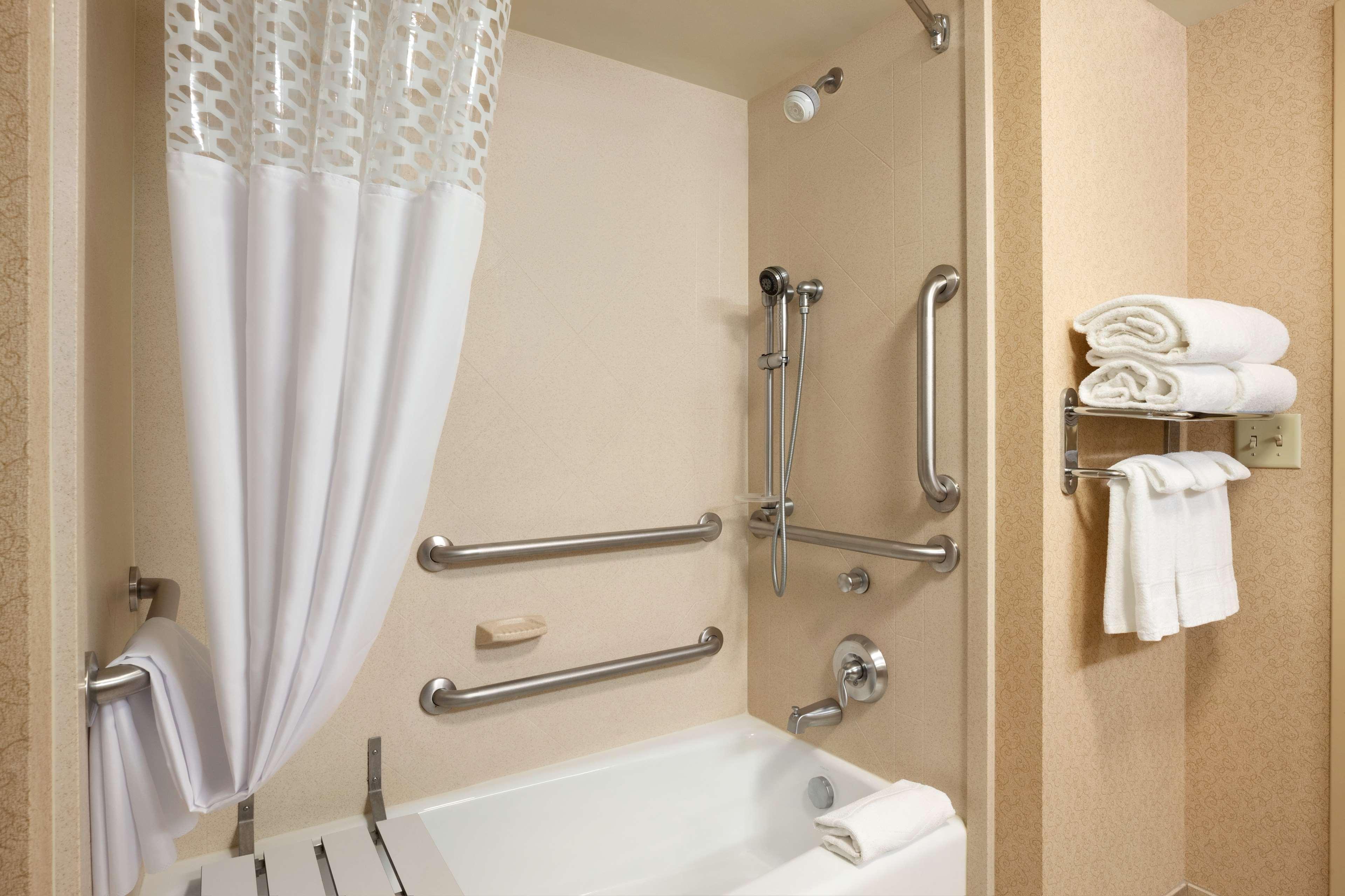 Hampton Inn & Suites East Hartford Ngoại thất bức ảnh