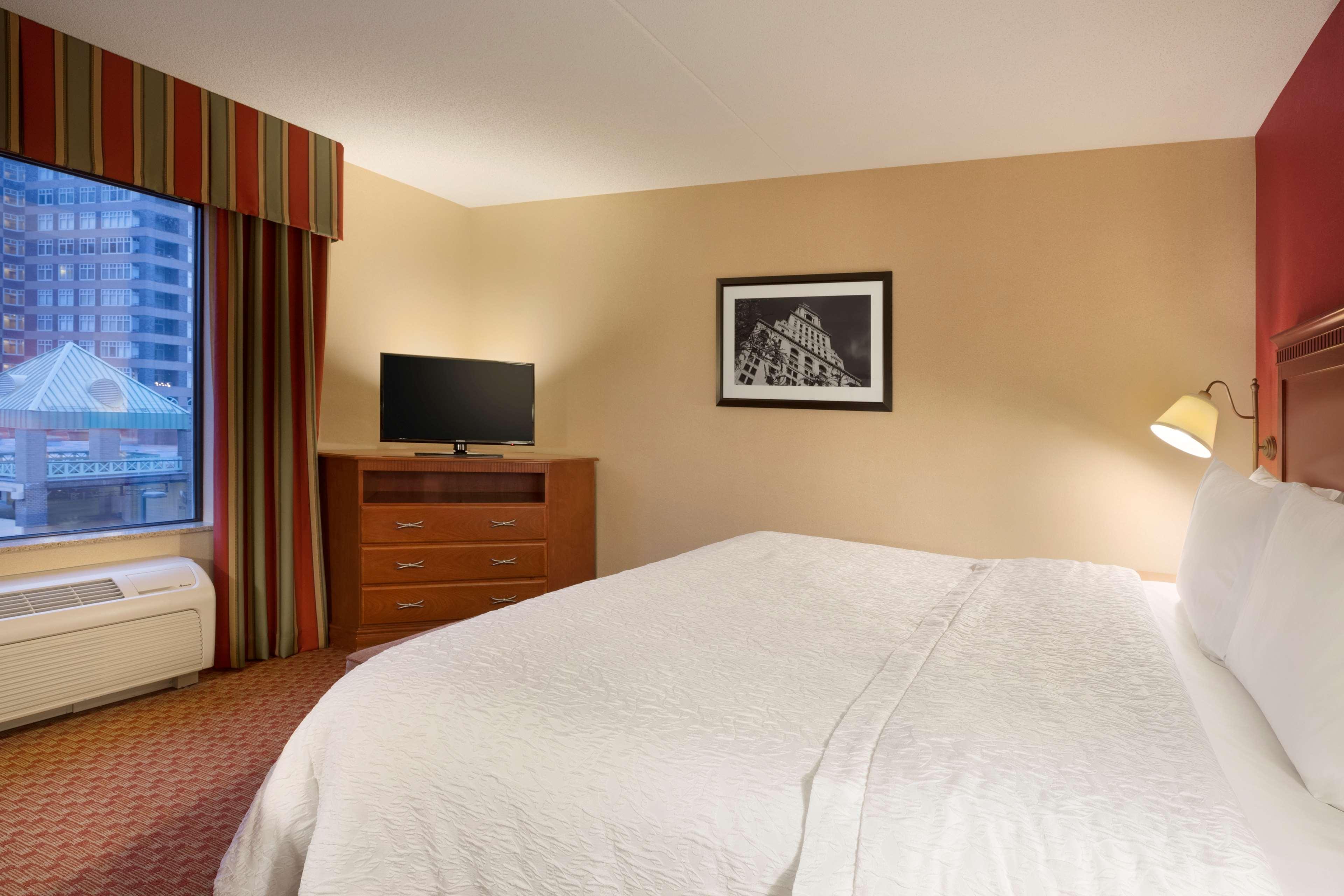 Hampton Inn & Suites East Hartford Ngoại thất bức ảnh