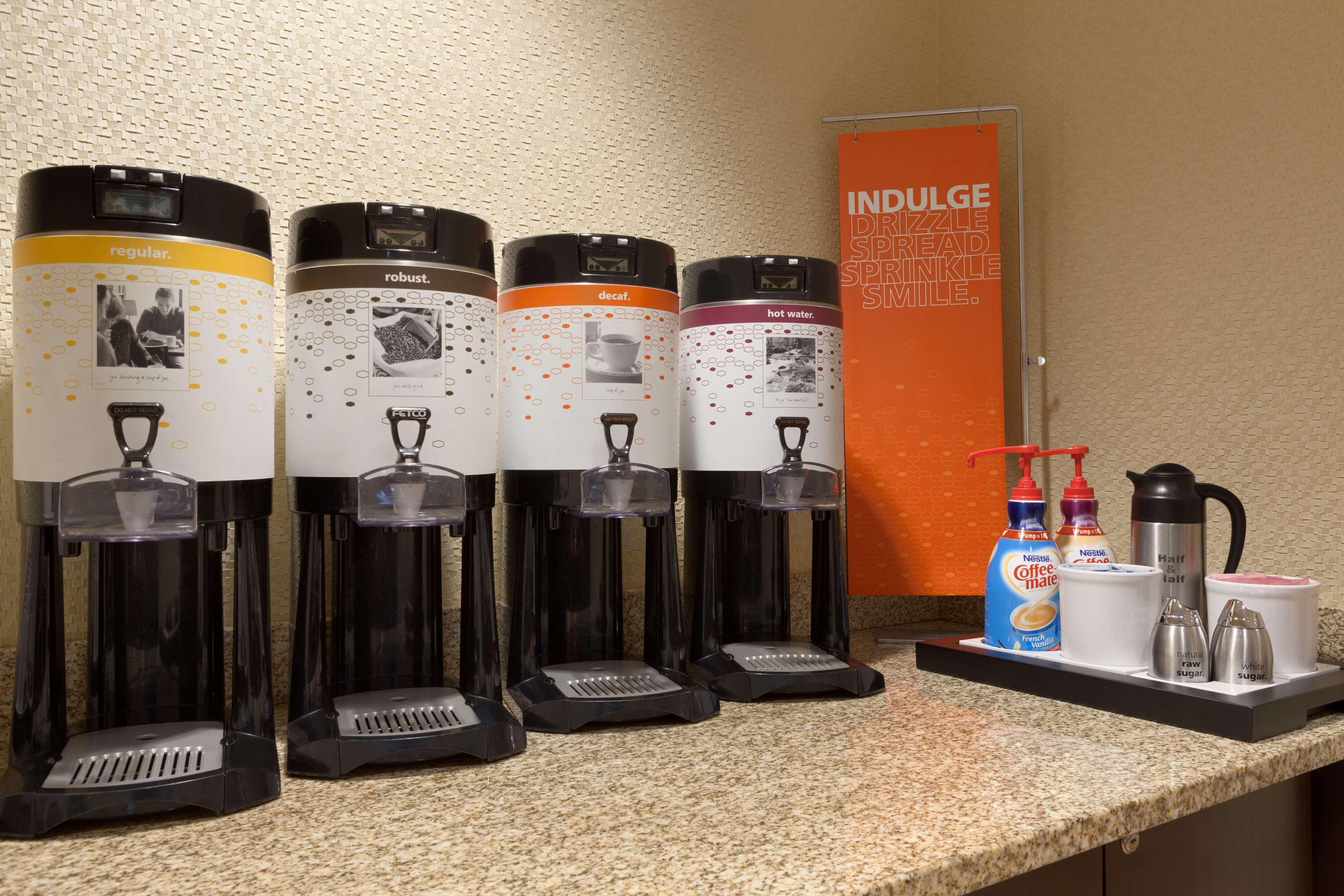 Hampton Inn & Suites East Hartford Ngoại thất bức ảnh