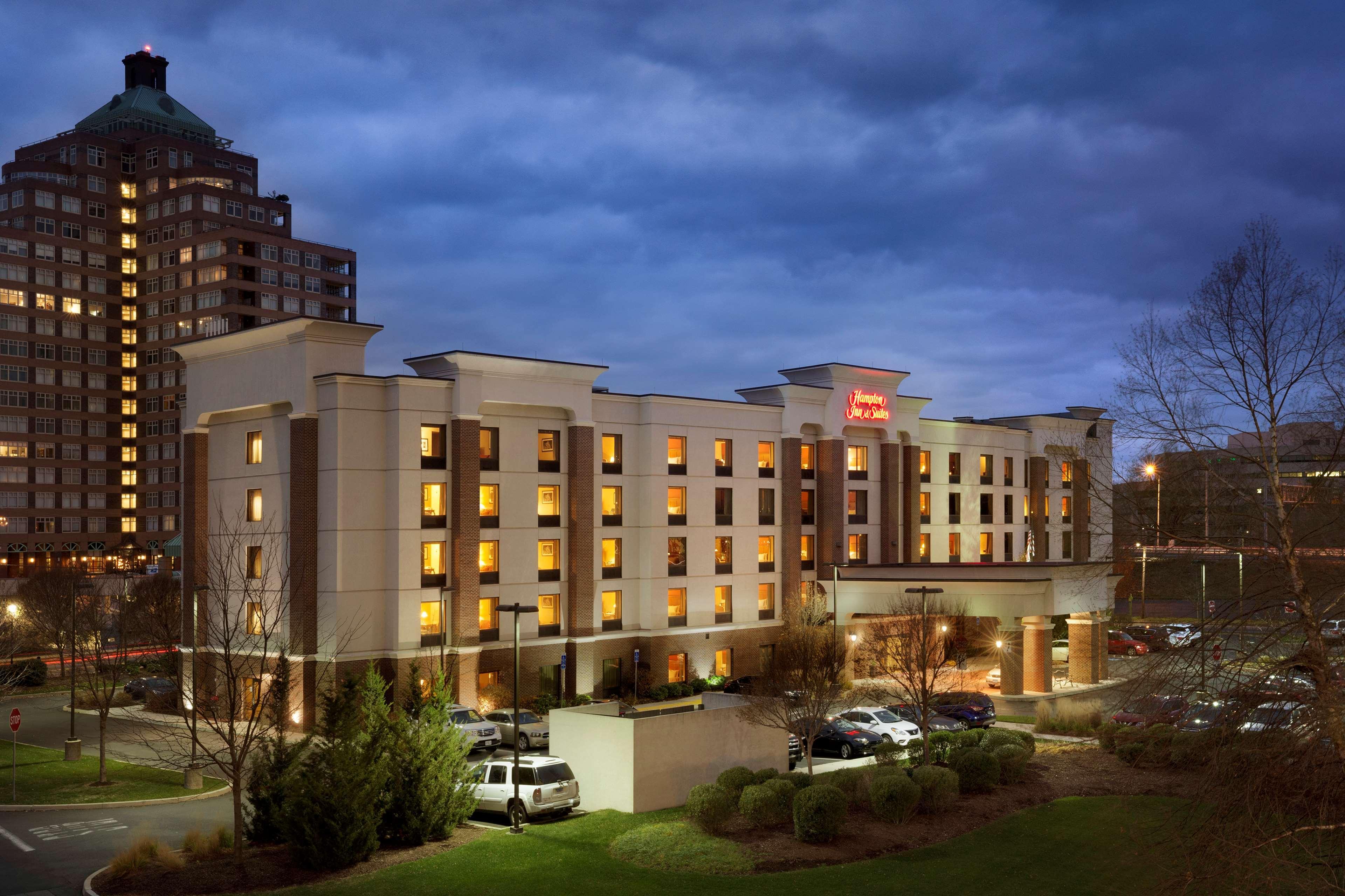 Hampton Inn & Suites East Hartford Ngoại thất bức ảnh