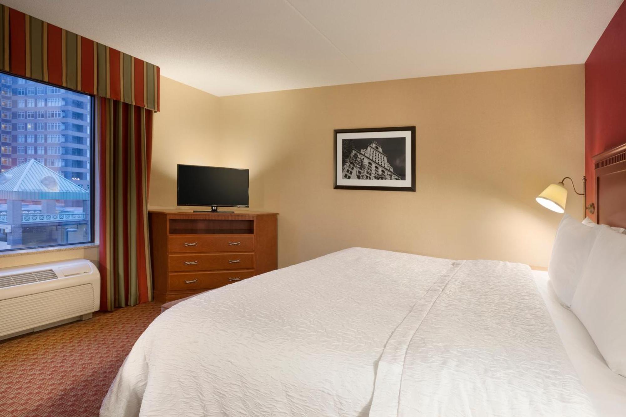 Hampton Inn & Suites East Hartford Ngoại thất bức ảnh