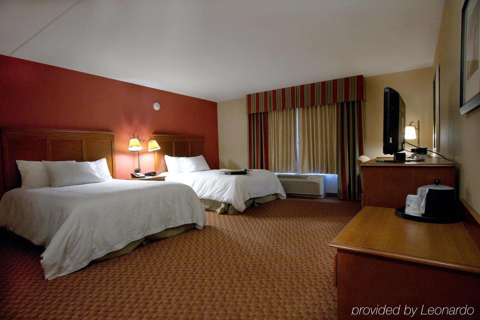 Hampton Inn & Suites East Hartford Ngoại thất bức ảnh