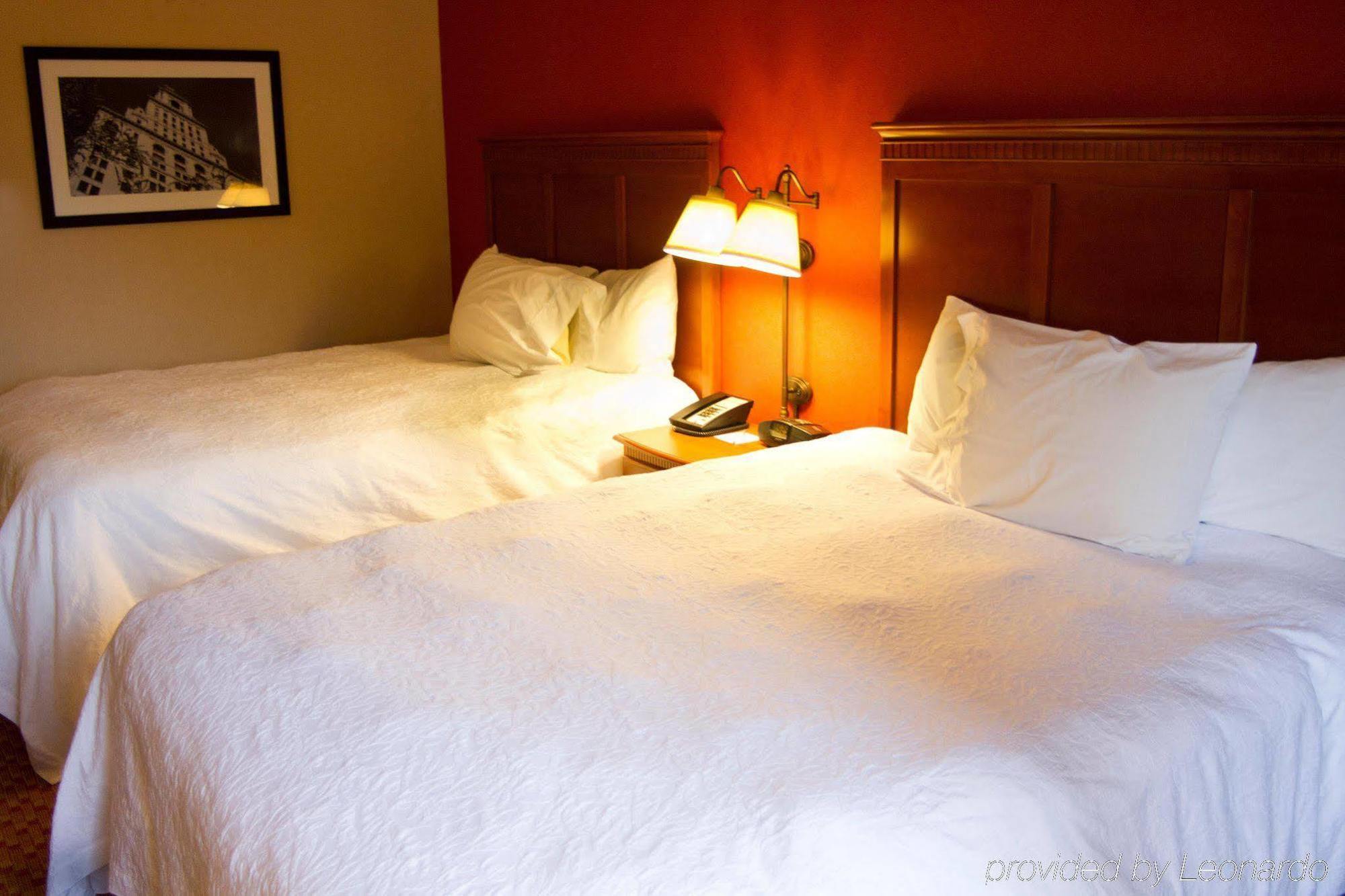 Hampton Inn & Suites East Hartford Ngoại thất bức ảnh