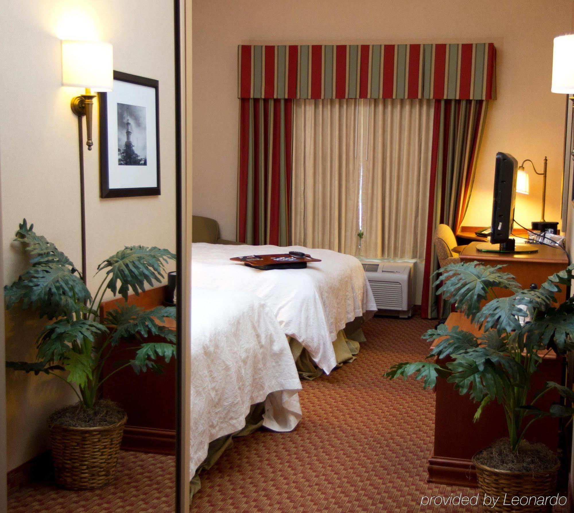 Hampton Inn & Suites East Hartford Ngoại thất bức ảnh