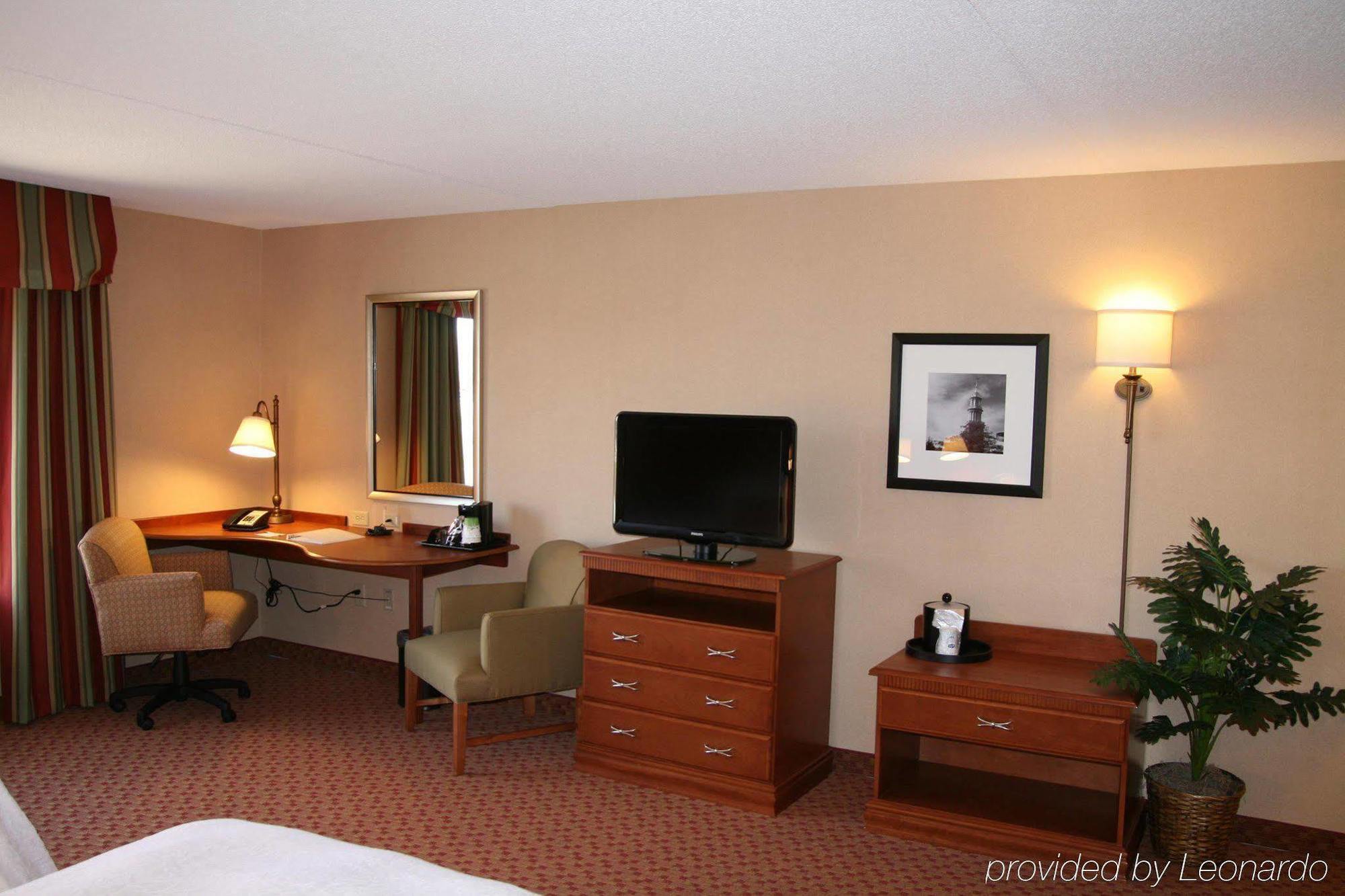 Hampton Inn & Suites East Hartford Phòng bức ảnh